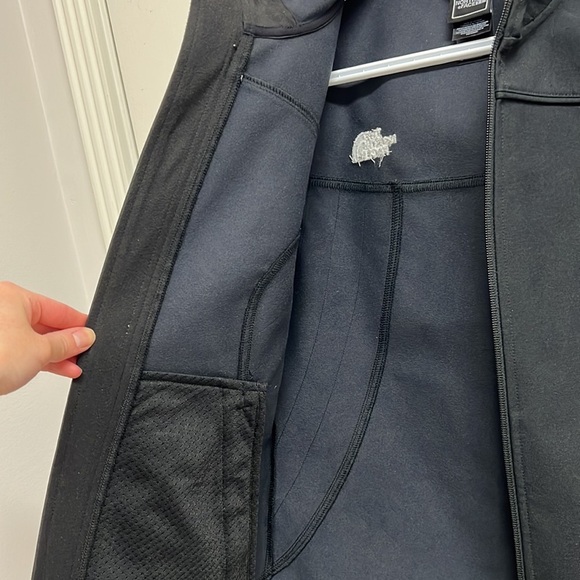 The North Face Black Hooded Shell Jacket - Picture 7 of 7